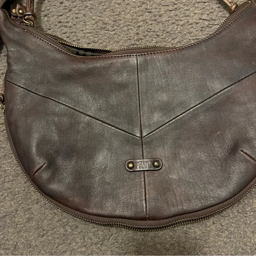 Frye Belle Bohemian Leather Crescent Crossbody Bag - Picture 8 of 10